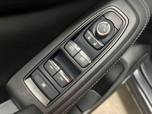 Used 2020 Subaru Forester Limited w/ Popular Package #3 AWD/4WD image 11