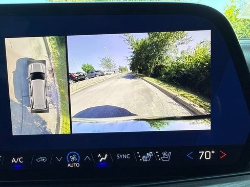 Used 2025 Chevrolet Tahoe Premier w/ Sun And Tow Package AWD/4WD image 27