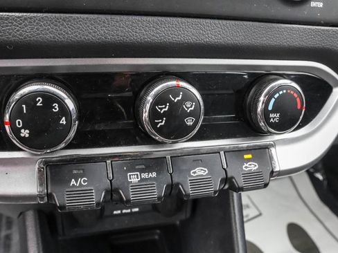 Used 2012 Kia Rio LX image 21