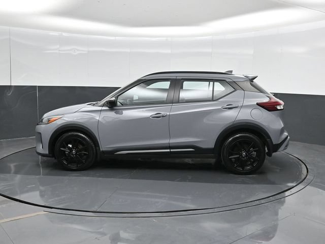 Used 2024 Nissan Kicks SR w/ SR Premium Package FWD image 10