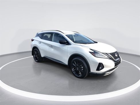 Used 2024 Nissan Murano SV w/ SV Midnight Edition Package image 2