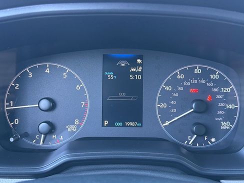 Used 2024 Toyota Corolla Cross LE image 25