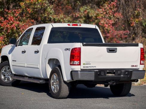Used 2011 GMC Sierra 1500 4x4 Crew Cab Hybrid image 6