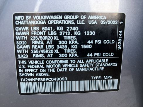 Used 2023 Volkswagen ID.4 Pro S image 33