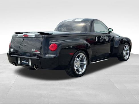 Used 2005 Chevrolet SSR w/ Preferred Equipment Group RWD image 20