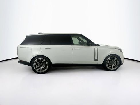 New 2026 Land Rover Range Rover Long Wheelbase SE AWD/4WD image 4