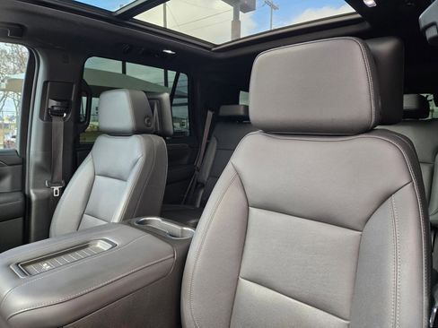 Used 2023 Chevrolet Tahoe Z71 w/ Luxury Package image 13