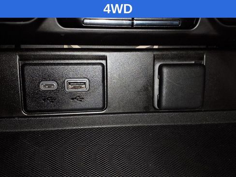 Used 2023 Chevrolet Tahoe Premier image 25