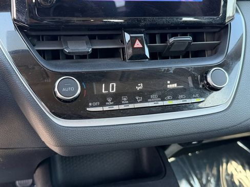 Used 2024 Toyota Corolla LE FWD image 23