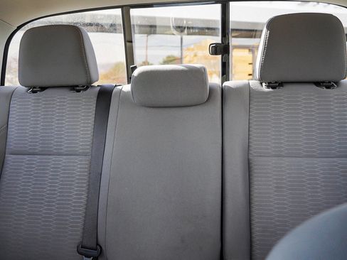 Used 2017 Toyota Tacoma SR5 image 21