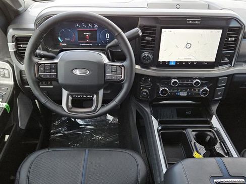 New 2026 Ford F250 Platinum w/ FX4 Off-Road Package image 4