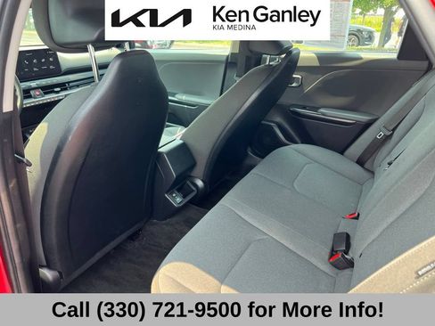 Certified 2025 Kia K4 FWD image 43