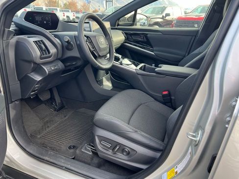 Used 2025 Toyota bZ4X AWD w/ Weather Package image 28