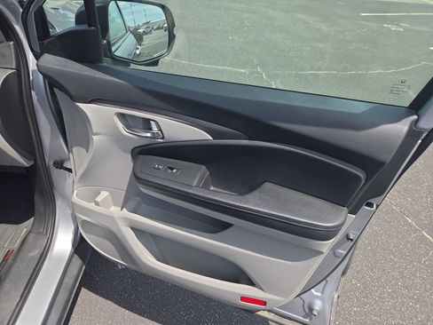 Used 2017 Honda Pilot EX-L image 34