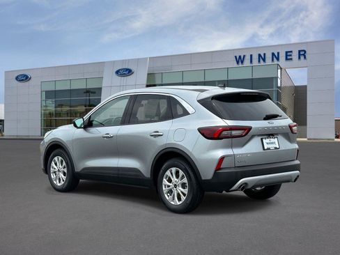 Used 2024 Ford Escape Active FWD image 2