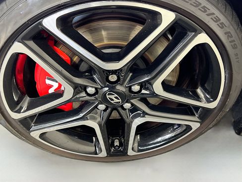 Used 2019 Hyundai Veloster N N w/ Performance Package FWD image 14
