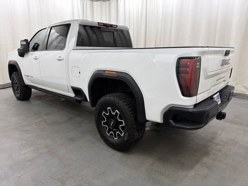 Used 2024 GMC Sierra 2500 AT4X AWD/4WD image 4