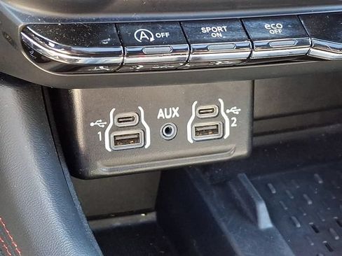 Used 2025 Dodge Durango GT AWD/4WD image 31