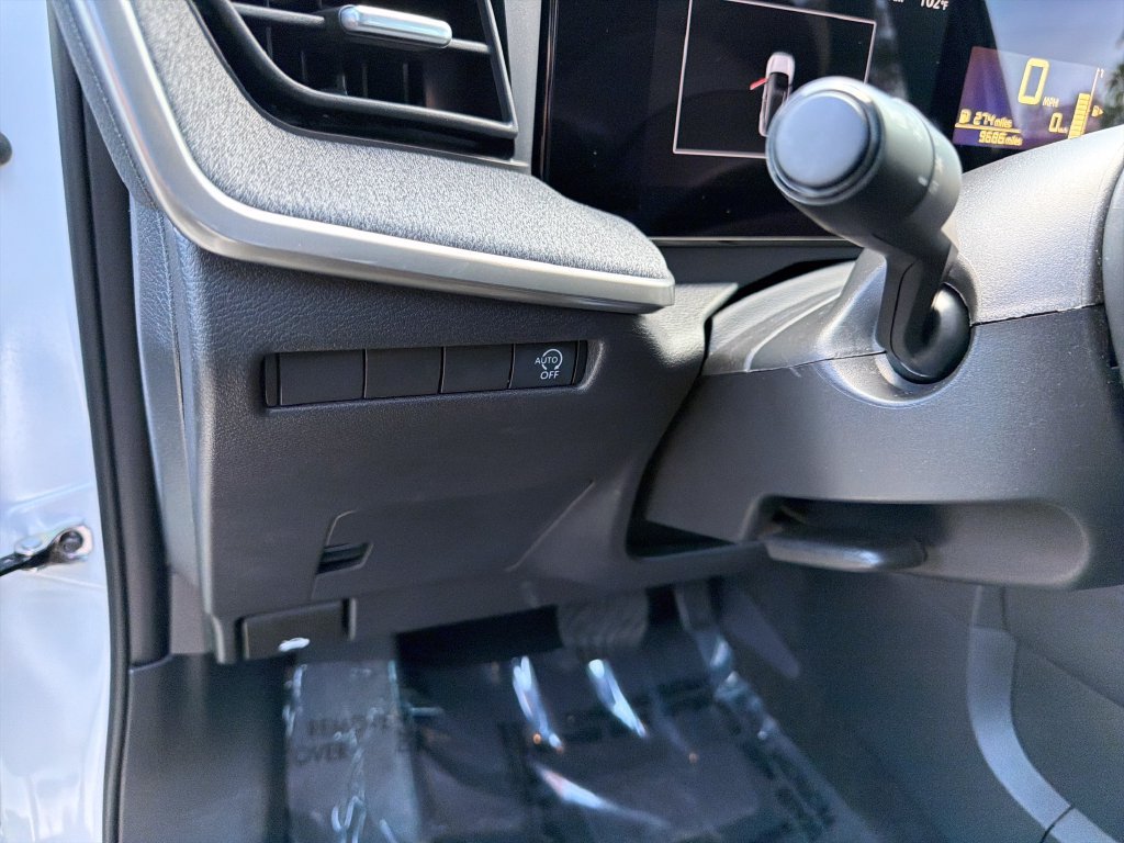Certified 2025 Nissan Kicks SV FWD image 16