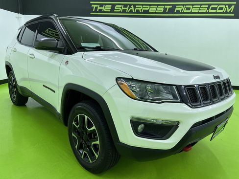 Used 2020 Jeep Compass Trailhawk AWD/4WD image 2