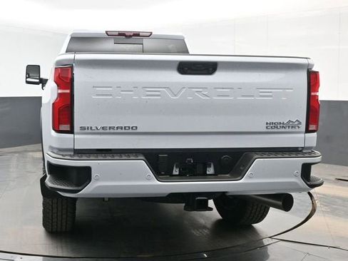 New 2026 Chevrolet Silverado 2500 High Country w/ High Country Premium Package AWD/4WD image 12