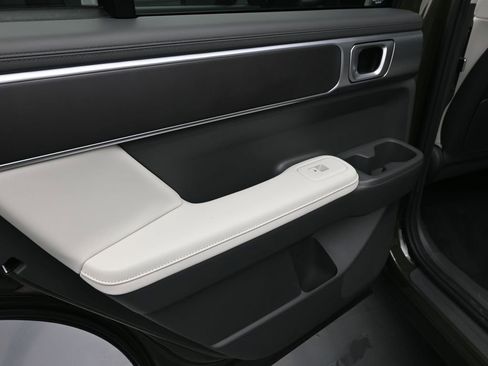 Used 2026 Hyundai Santa Fe SEL FWD image 24