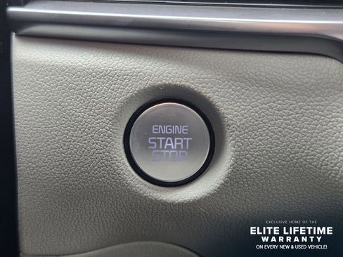 Certified 2025 Kia Sorento EX FWD image 20