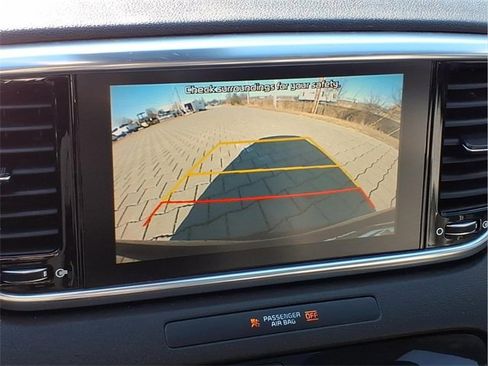 Used 2022 Kia Sportage EX image 8