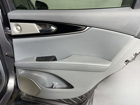 Used 2021 Lincoln Nautilus Reserve w/ Equipment Group 202A image 28