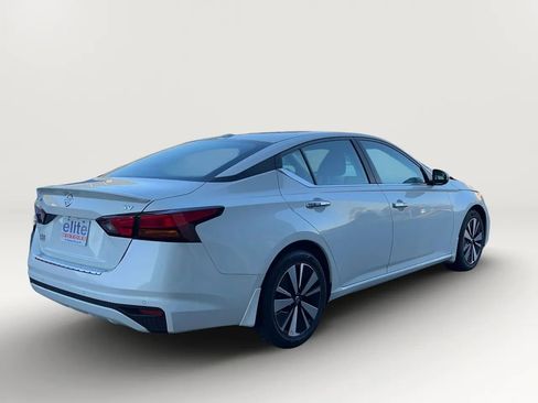 Used 2022 Nissan Altima 2.5 SV image 7