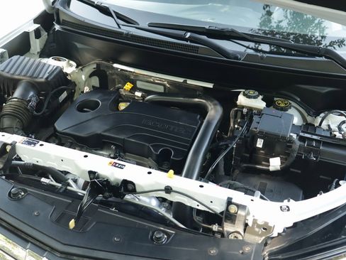 Used 2024 Chevrolet Equinox LT w/ LPO, Floor Liner Package image 29