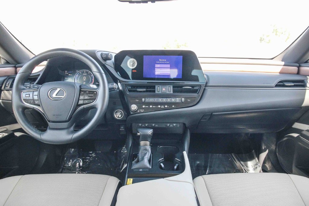 Certified 2025 Lexus ES 350 w/ Premium Package FWD image 13