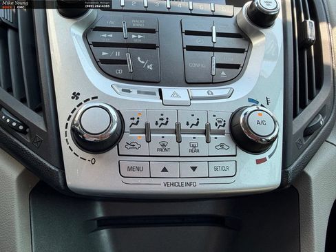 Used 2014 Chevrolet Equinox LS FWD image 24