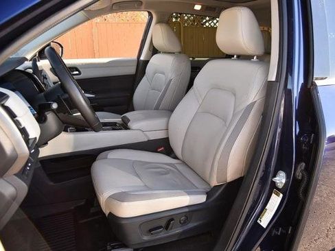 Certified 2023 Nissan Pathfinder SL w/ SL Premium Package image 23