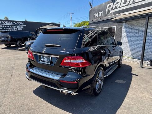 Used 2015 Mercedes-Benz ML 63 AMG 4MATIC w/ AMG Performance Package image 30
