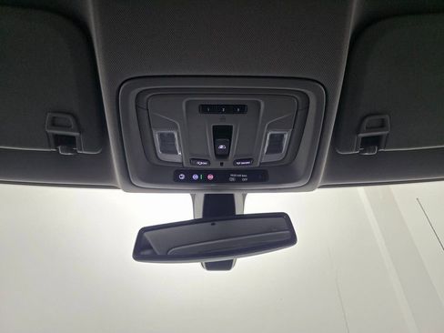 Used 2019 Chevrolet Silverado 1500 LTZ image 33