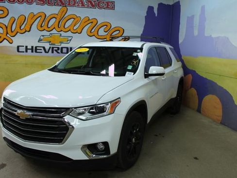 Used 2018 Chevrolet Traverse LT FWD image 4