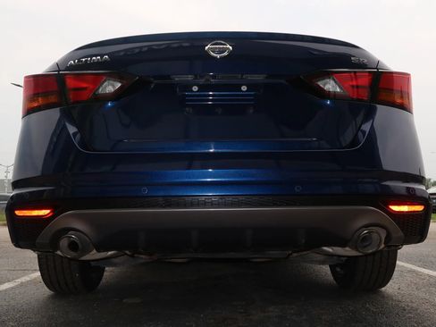 Used 2021 Nissan Altima 2.5 SR image 10