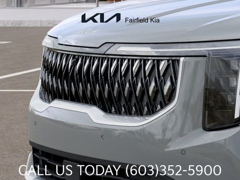 New 2026 Kia Carnival EX FWD image 12