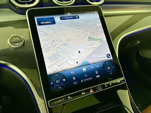 Used 2025 Mercedes-Benz C 300 Sedan image 13