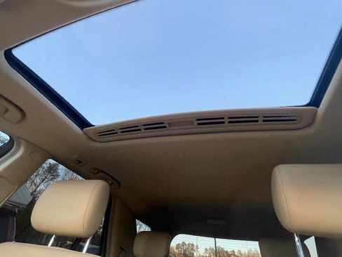 Used 2011 Mercedes-Benz ML 350 4MATIC image 29