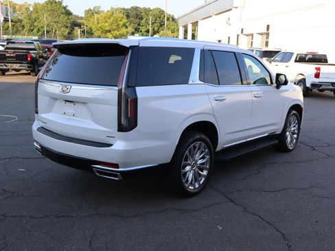 Used 2023 Cadillac Escalade Premium Luxury w/ Performance Package AWD/4WD image 10