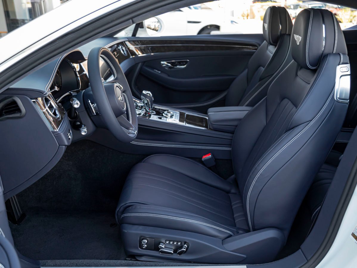 Used 2026 Bentley Continental GT AWD/4WD image 2