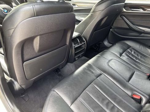 Used 2018 BMW 530e xDrive w/ M Sport Package 2 AWD/4WD image 14