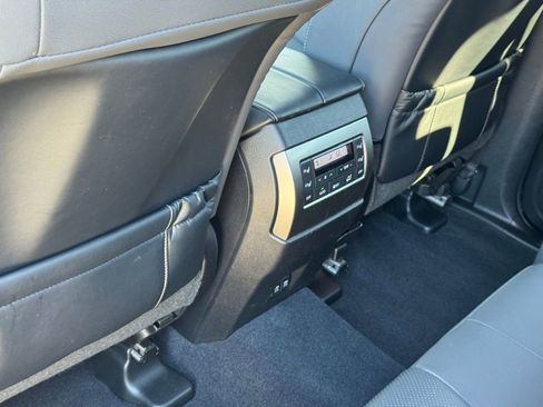 Certified 2023 Lexus GX 460 Premium image 29