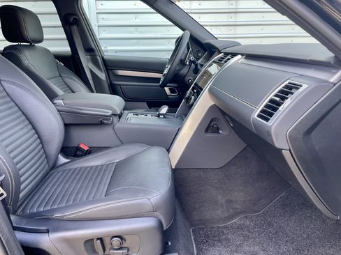 Certified 2025 Land Rover Discovery Dynamic SE AWD/4WD image 15