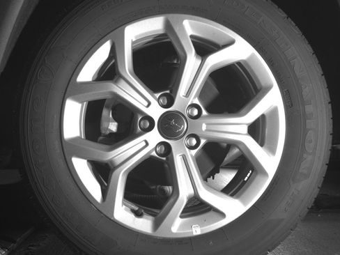 Used 2025 Jeep Compass Latitude image 14