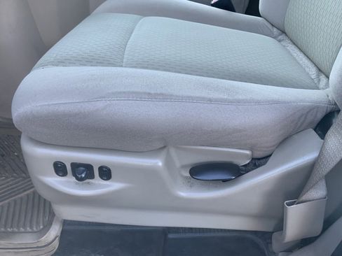 Used 2009 Ford E-350 and Econoline 350 Extended Wagon Super Duty image 14