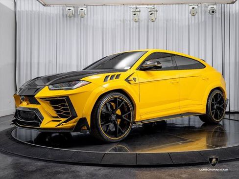 Used 2019 Lamborghini Urus AWD/4WD image 12