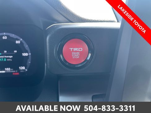 Used 2025 Toyota Tacoma TRD Sport AWD/4WD image 34
